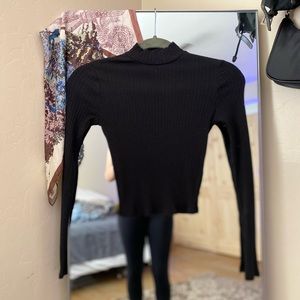 Black long sleeve basic turtleneck Cotton material
